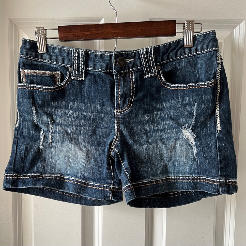 Maurices dark wash denim shorts